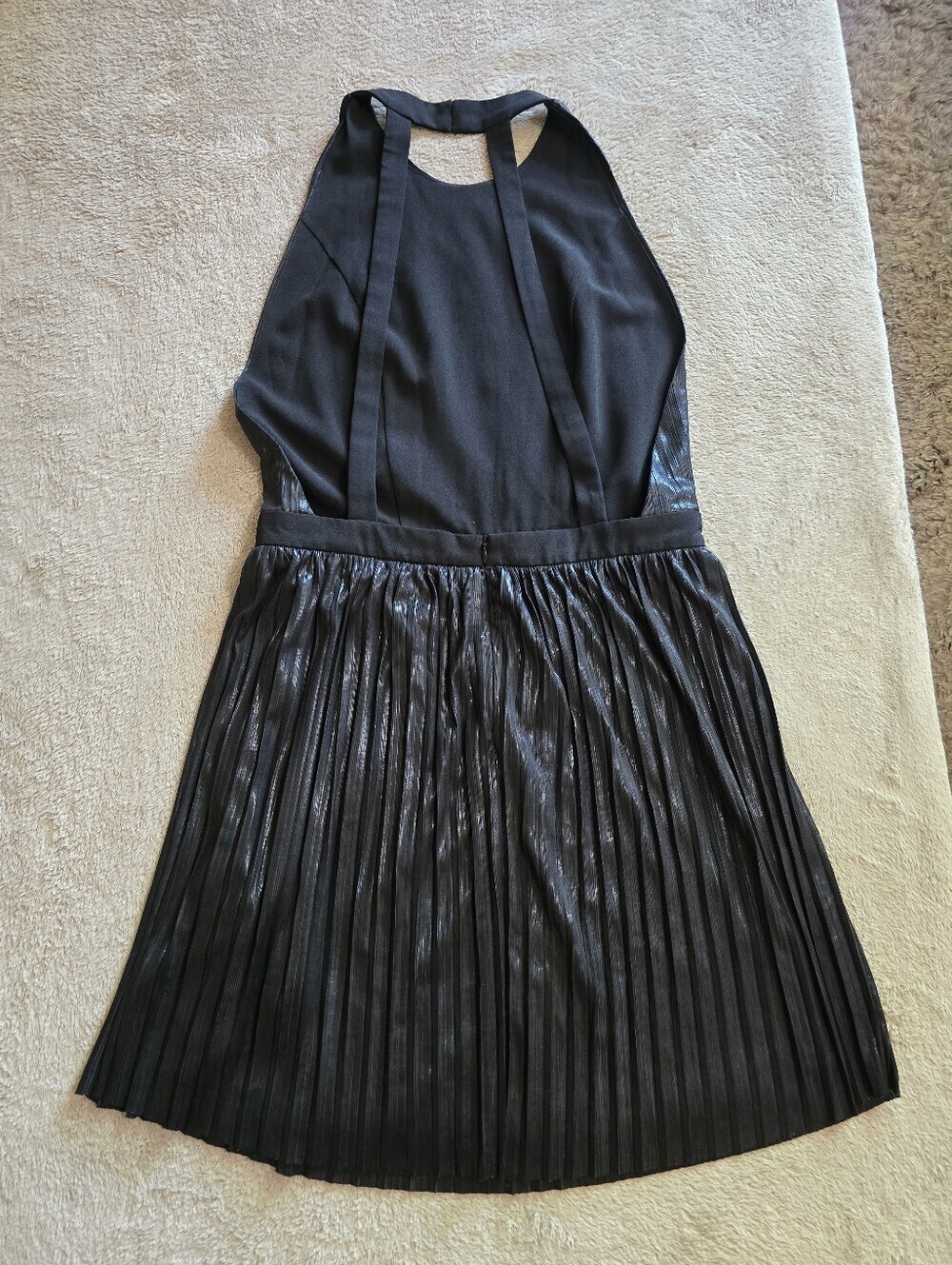 Gentle Fawn Black Shimmery Pleated Backless Cocktail Dress Size 6 - Picture 8 of 15